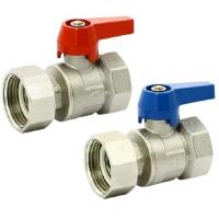 Комплект кранов шаровых Uni-Fitt 1" x 3/4" с накидной гайкой и уплотнением (2 шт.)